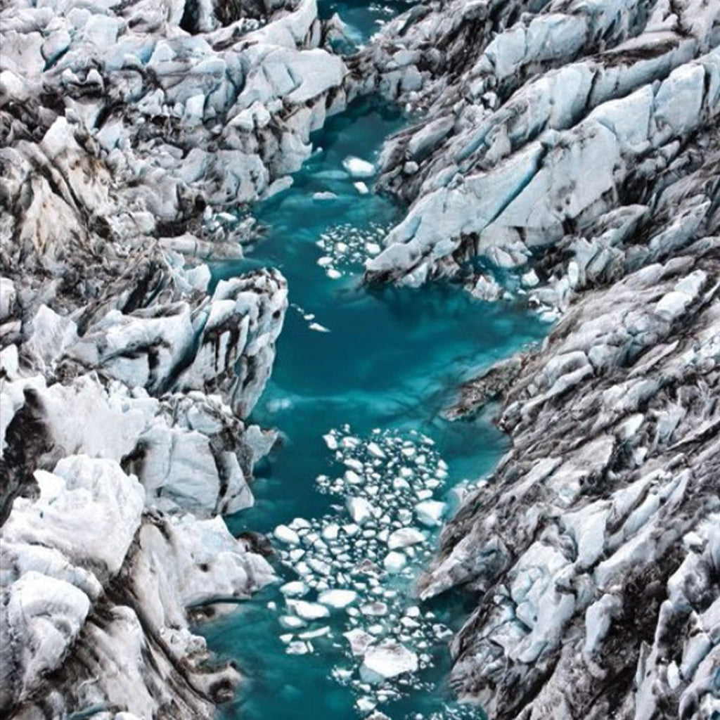 Resort 18 SERENITY Mood Board